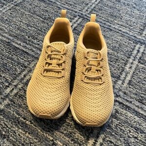 Proper Women's Tour Knit sneakers size 7-7.5 wide (2E) (read note on sizing)